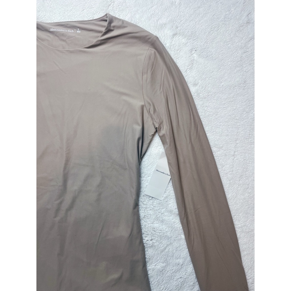 A&F | Seamless Long Sleeve Top - Picture 8 of 10
